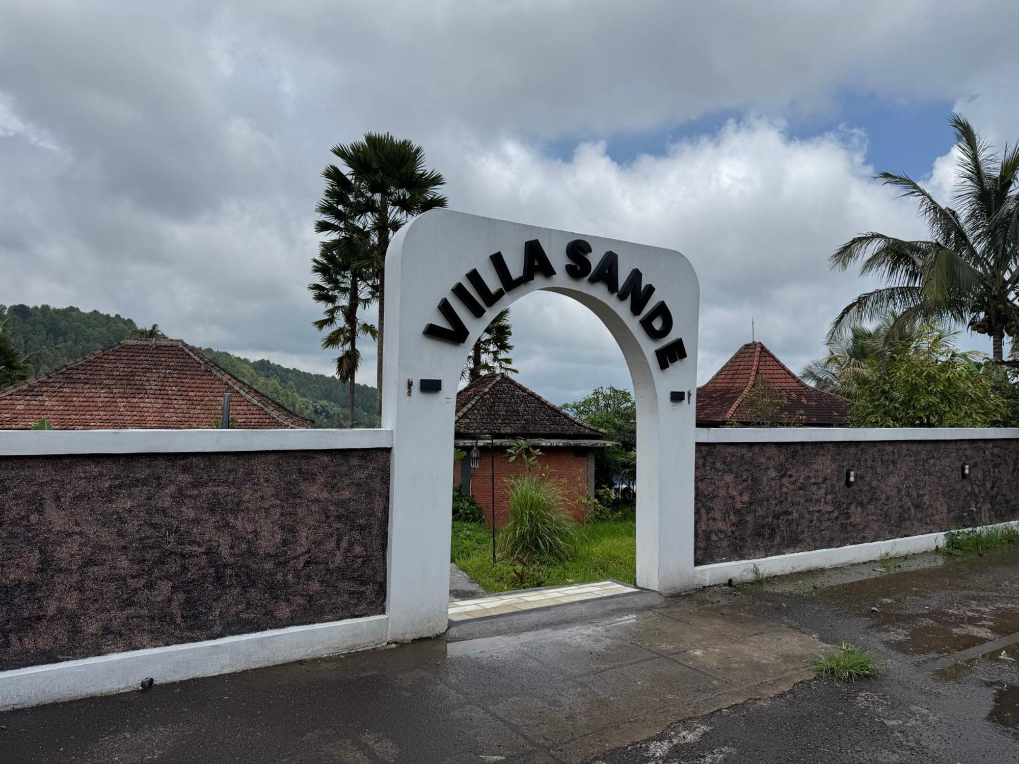 Villa Sande Munduk  Exterior photo
